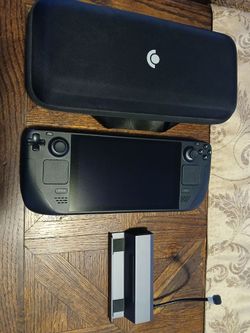 Steam Deck 256gb LCD - Mint Condition + Dock & Original Charger