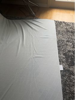 Call King mattress topper very good condition