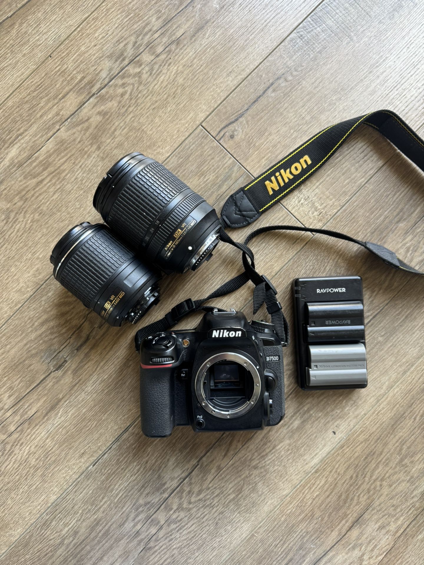 NIKON D7500