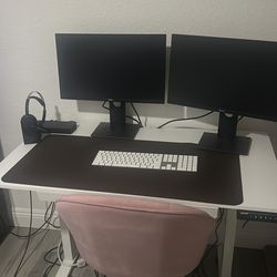 Stand up desk with remote