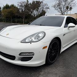 2012 Porsche Panamera