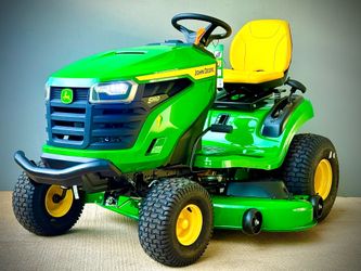 Brand new John deere S140 48-in 22 -HP V-twin Gas Lawn tractor