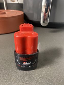 Milwaukee M12 gRed Lithium CP 2.0 Battery