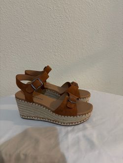 Lucky Brand Wedge Tan Sandals