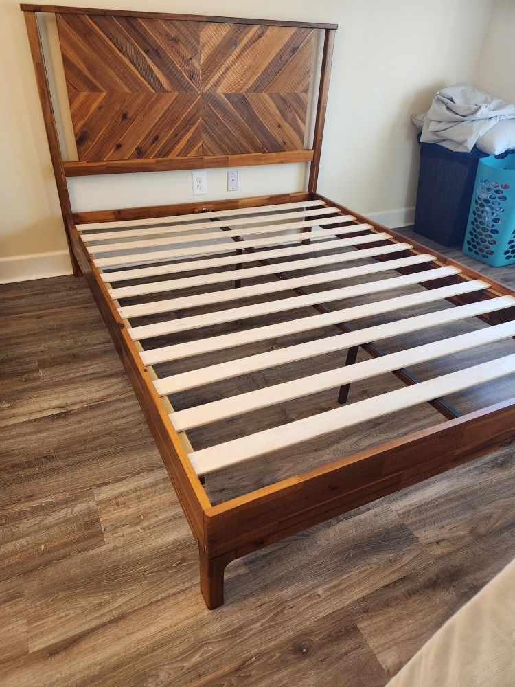 Queen Size Wood Bed Frame