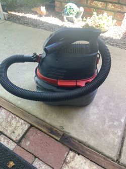 Husky 2.5 Gallon Shop Vac