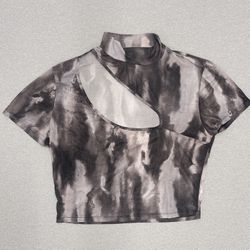 🖤✨ Abstract Smoke Cut-Out Crop Top ✨🖤