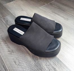 Steve Madden sandals