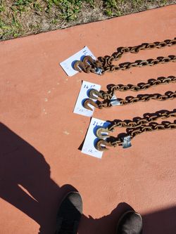 Chains 3 Difrent zises. 16. 14 And 11 FT Long