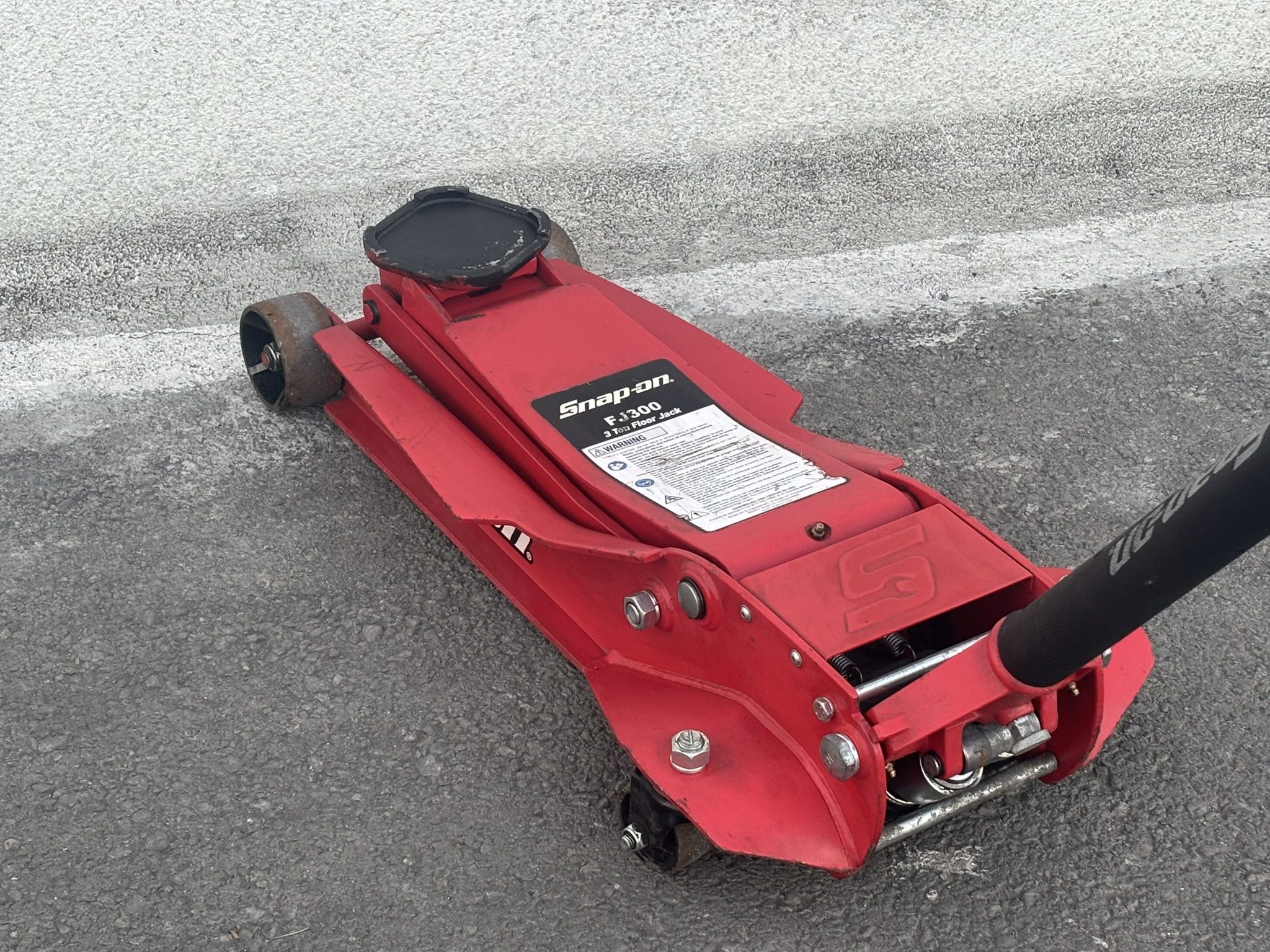Snap-on Tools 3-Ton Floor Jack (Red)