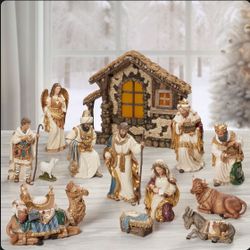 Kirkland Signature 14 Piece Nativity Set Hand Crafted & Hand Painted New In Box