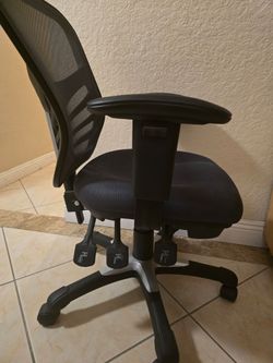 Office Chair Like New!