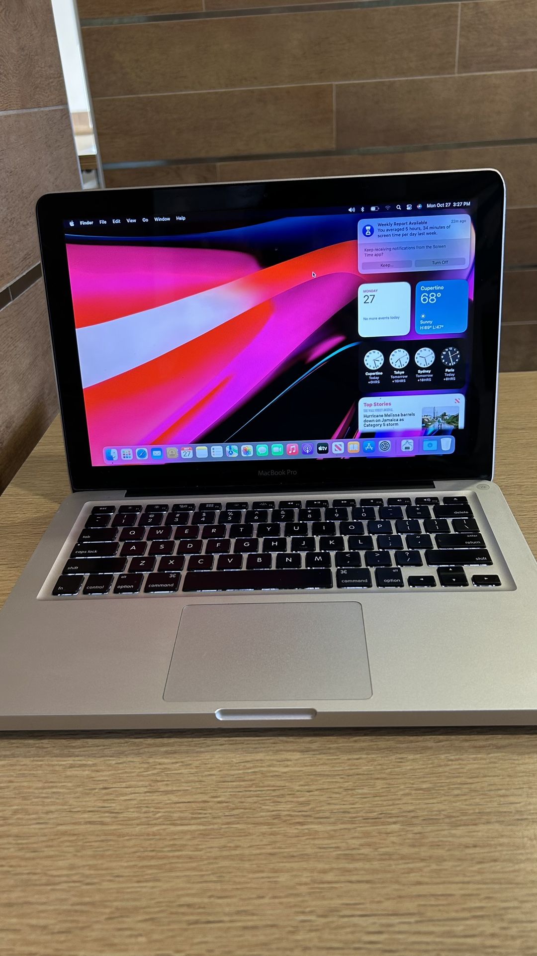 Apple MacBook Pro 13” I5/8GB/256GB SSD $140