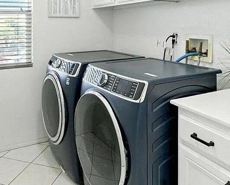 GE Front Load Washer and Dryer (selling as a set)