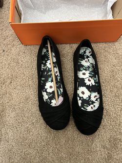 New Rocket Dog Slip On / Shoes - Size 7 W