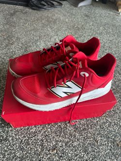New Balance Fresh Foam 3000v7 Turf Trainer