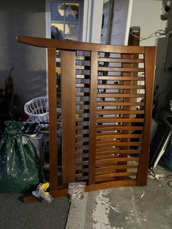 Bed Frame Queen Free