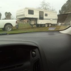 1992 fifth wheel Dutchman ready to go