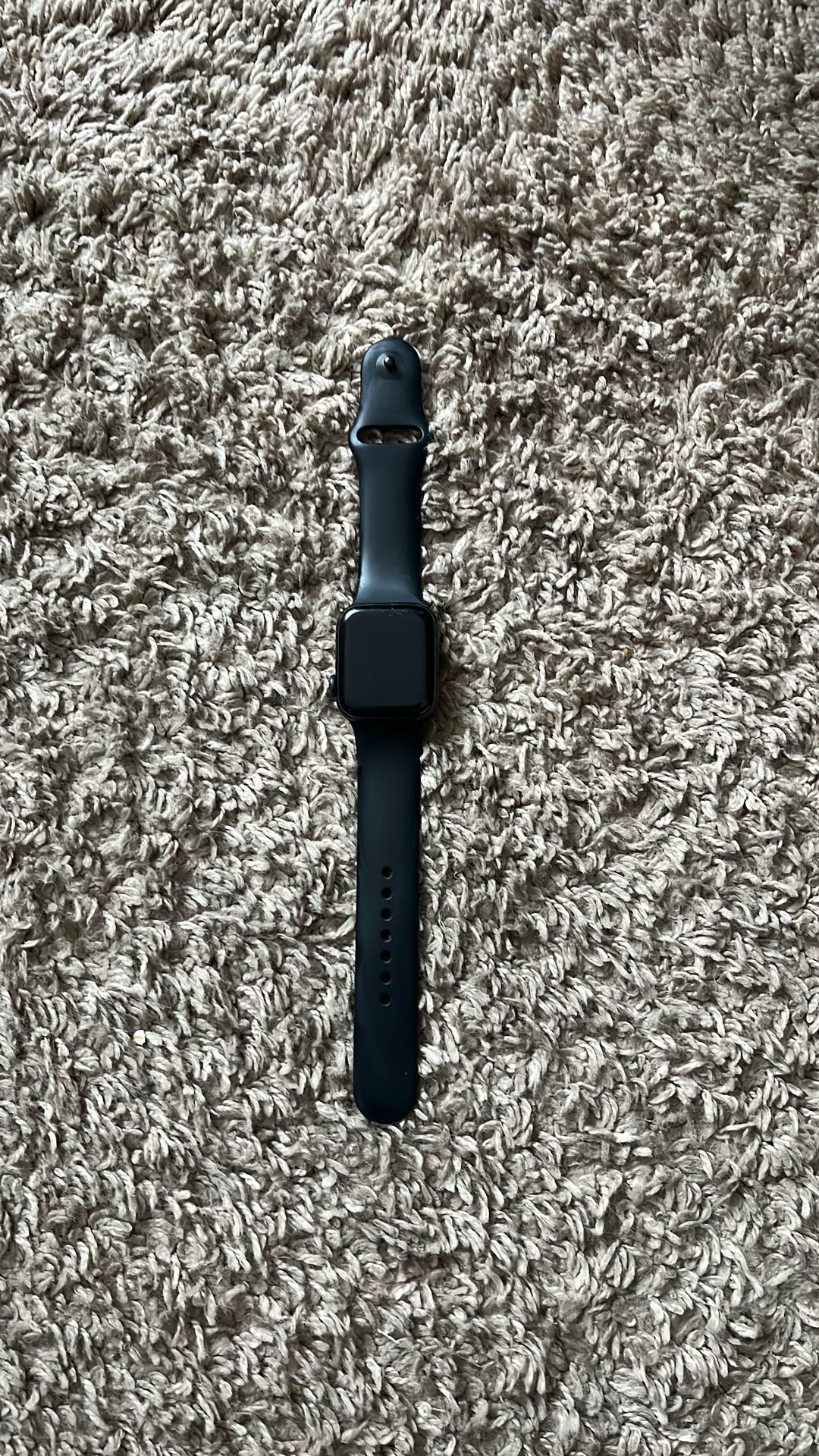Apple Watch SE w/ 40mm Bands