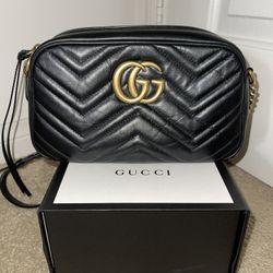 Gucci GG Marmont Handbag 