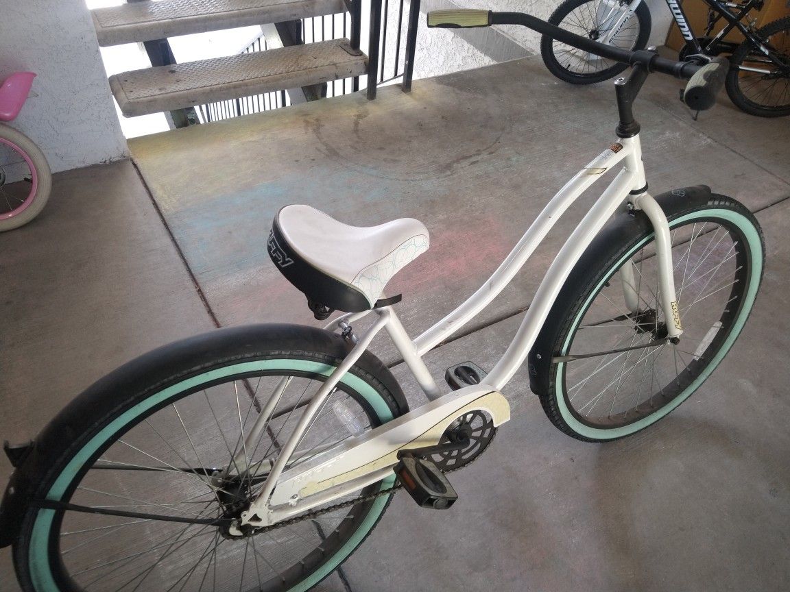 Huffy 24 Inch Beach Bike