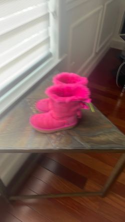 UGG hot pink baby boots,size9.