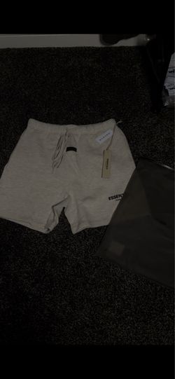 Light Oat Essential Shorts Size Large