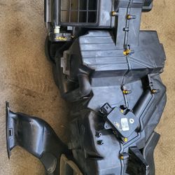 Heater and Air Conditioning Assembly For 2000 Jeep Grand Cherokee 