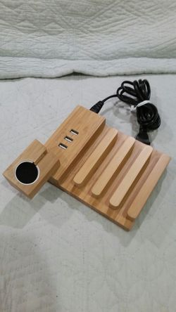 Apple devices charging stand with 3 USB charging port.
