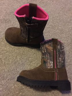 Game winner girls boots