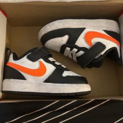 Nikes Baby 4c
