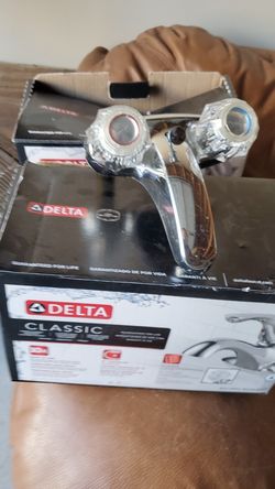 2 Delta faucets