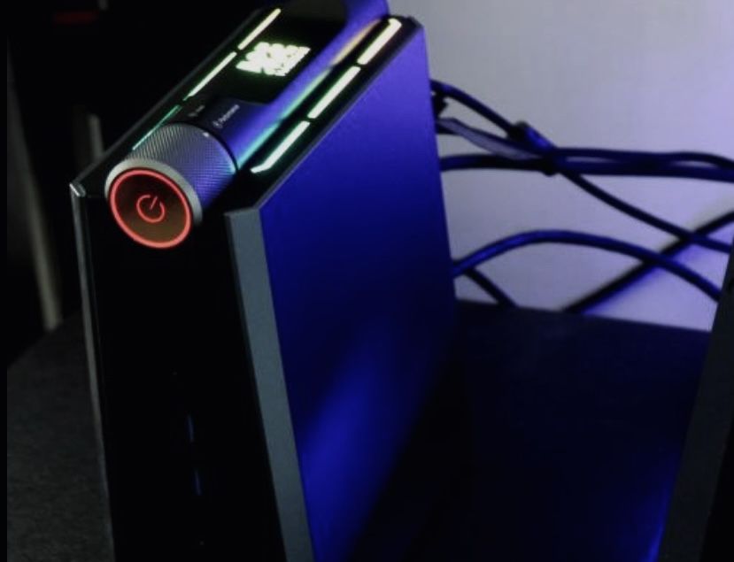 Mini Gaming PC Ryzen 9 6900HX 32GB DDR5 1TB With Screen