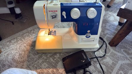 Singer Sewing Machine