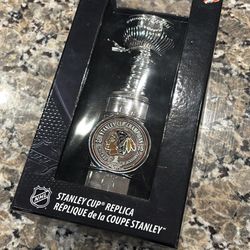 NHL Stanley Cup Replica Chicago Blackhawks 2015 Champions