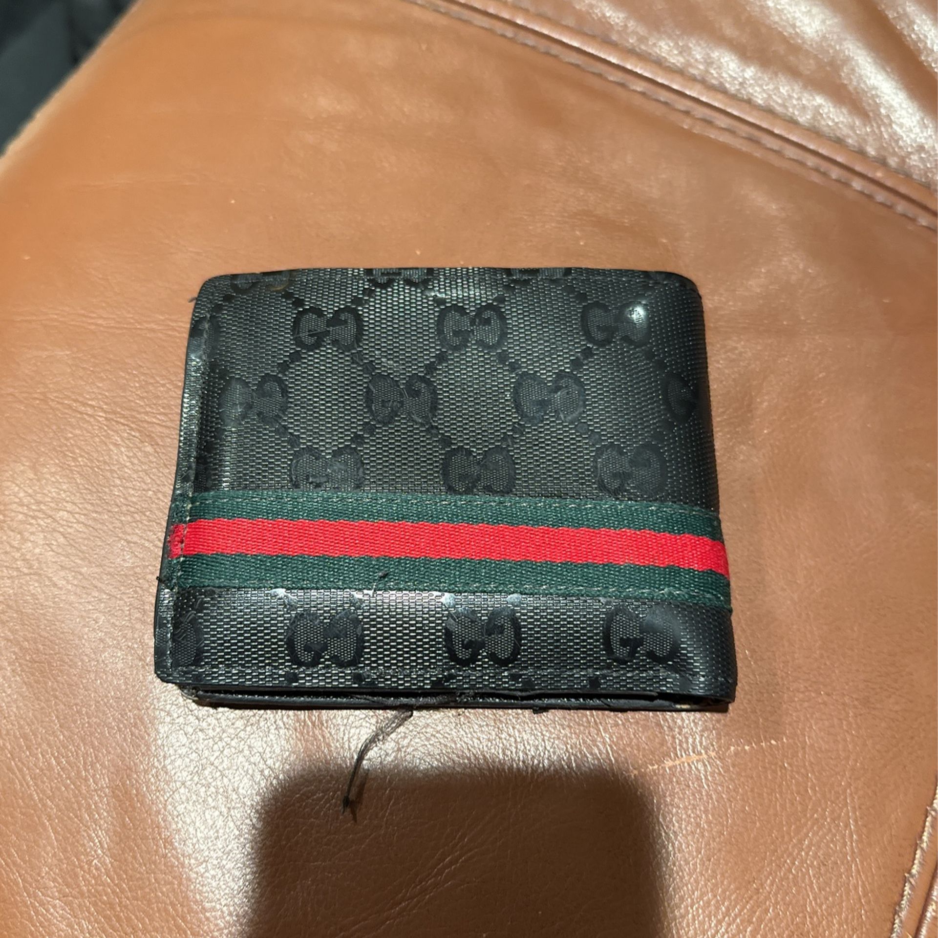 gucci wallet