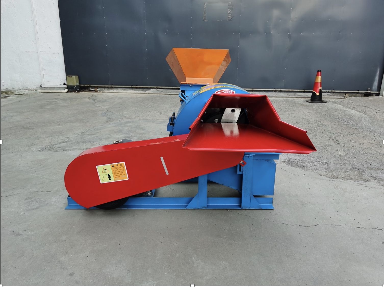 Wood Pine Tree Grinder Hammer Mill