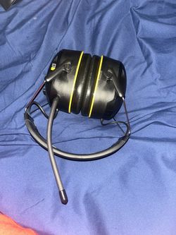 3M Company WorkTunes Connect AM-FM Wireless Hearing Protector with Bluetooth Black