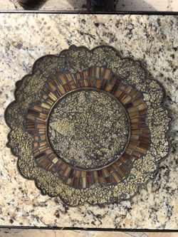 Decretive plater with stand $10