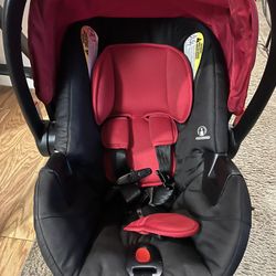 Britax  B-lively Lightweight Stroller Cardinal With Car seat And Base