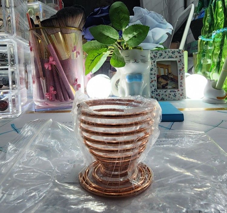 Rose Gold Blender Sponge Display Stand