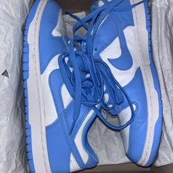 Used Nike dunk low “UNC” Size 11