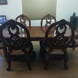 Kitchen Table With 6 Matching Chairs