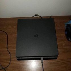 PS4 Slim