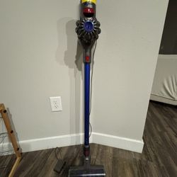 Dyson Vacuum (used)