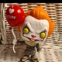 Funko POP! It Chapter 2 #780 Pennywise With Red Balloon I ❤️ Love Derry Used