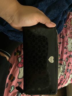 Coach Accordion Zip Wallet Black Signature