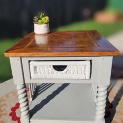 End Table / Nightstand
