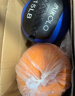 Mikolo Fitness 15 LBS 20LB Wall Ball, Soft Leather Medicine Ball, Orange Weighted Wall Ball with Non-Slip Grip, Full Body Dynamic Exercise Med Ball, C