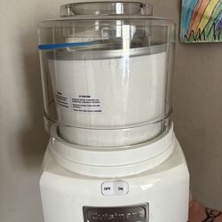 Ice cream maker
